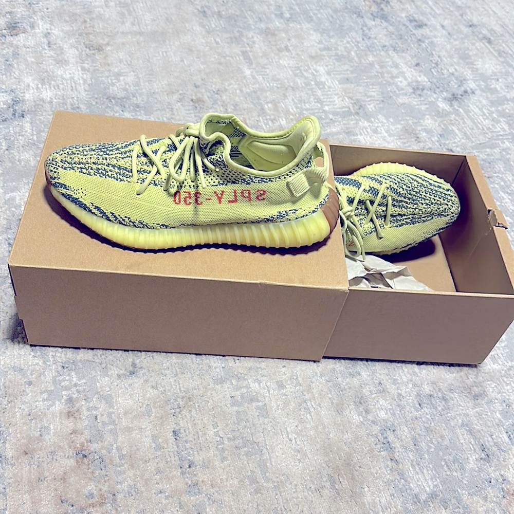 Yeezy boost 350 v2 Semi Frozen Yellow